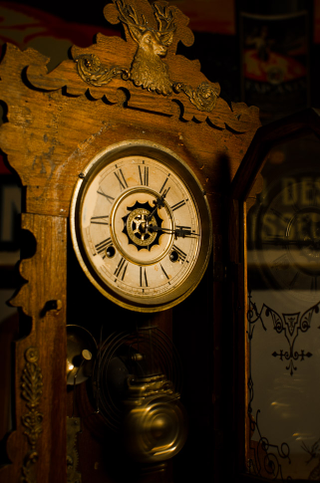 Illustration for article titled 30 Gorgeous Photos Of Timepieces
